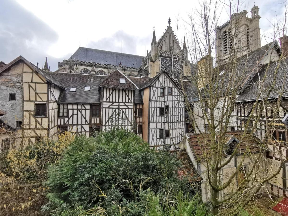 Apartamento Les Cieux de la Cathédrale - Calme - Jardin - Wifi Troyes Exterior foto